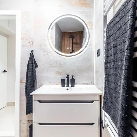 Elegance Apartment