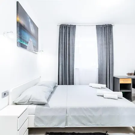Apartment Elegance