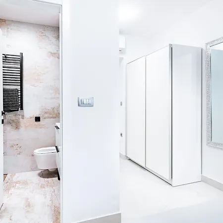 Elegance Apartment *